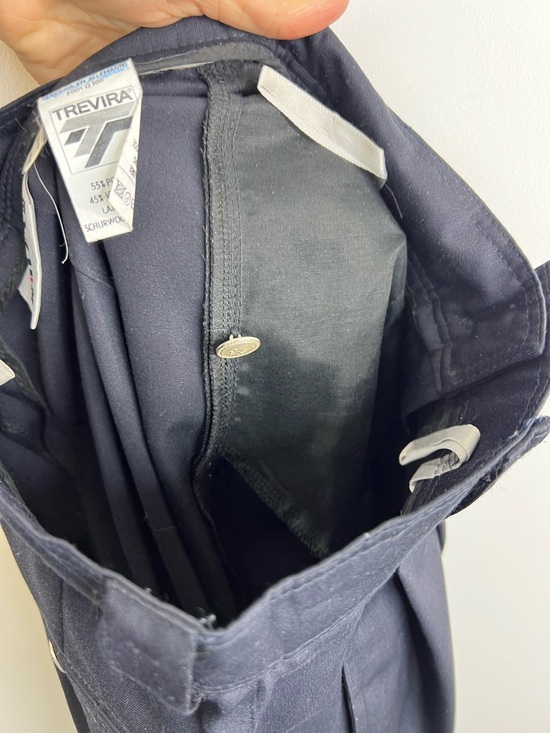 Vtg 80s W German navy wool blend wide leg cropped pleated old money culottes 4 - Picture 13 of 17